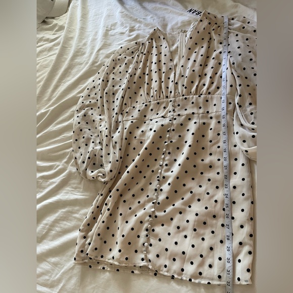 NWT very beautiful polka dot dress - Picture 6 of 7